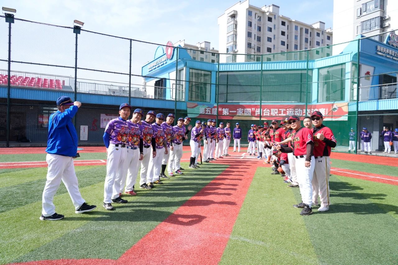 王晓龙：在西班牙踢球竞争很大，缺乏学习和社交能力会很困难